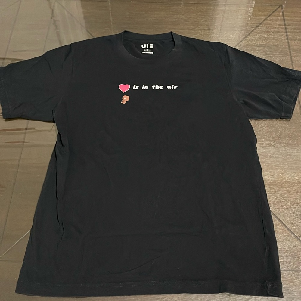 Uniqlo X Line Friends Black Shirt size Medium